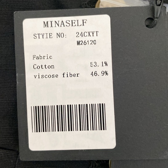 Minaself Cropped Button Vest - Picture 6 of 7